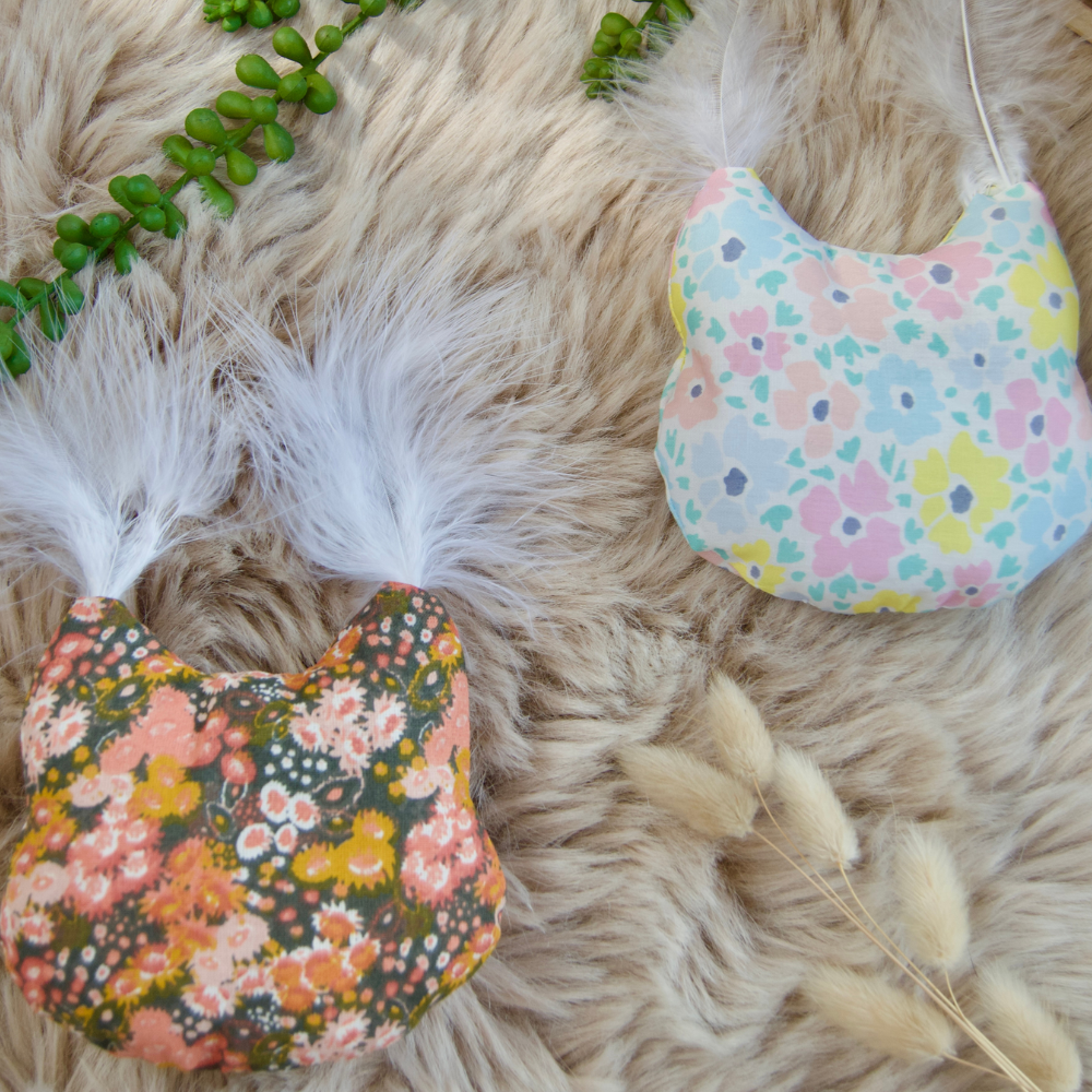 Le Coon-ssin – Jouet artisanal pour chat en tissu (herbe à chat / valériane)
