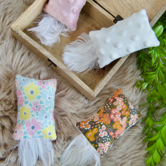 Le Doux-Plum’ – Jouet artisanal pour chat en tissu (herbe à chat/ valériane)