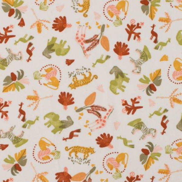 Tissu savane beige avec animaux, feuilles et motifs africains